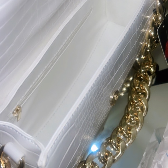 White & gold leather purse - Picture 4 of 7